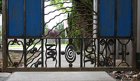 Family Icon Gate Detail