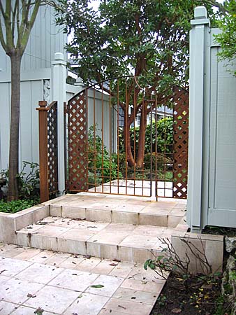 Shaped Top Walk Gate