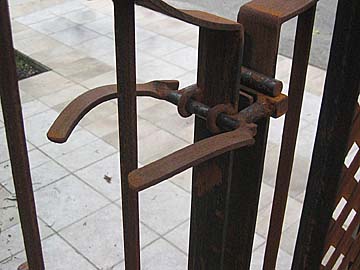 Latch detail