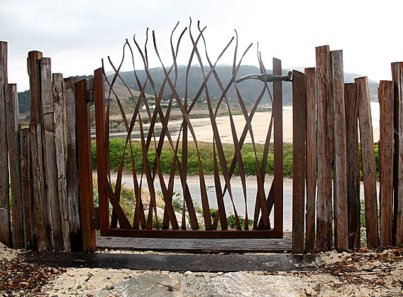 Twisted Grasses Gate